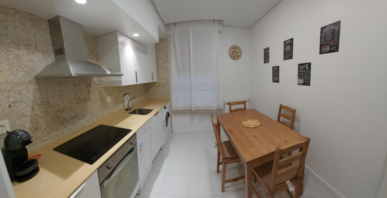 Apartamento Saioa Pamplona Kültér fotó