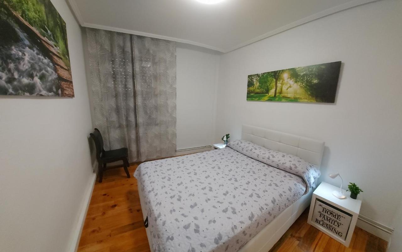 Apartamento Saioa Pamplona Kültér fotó